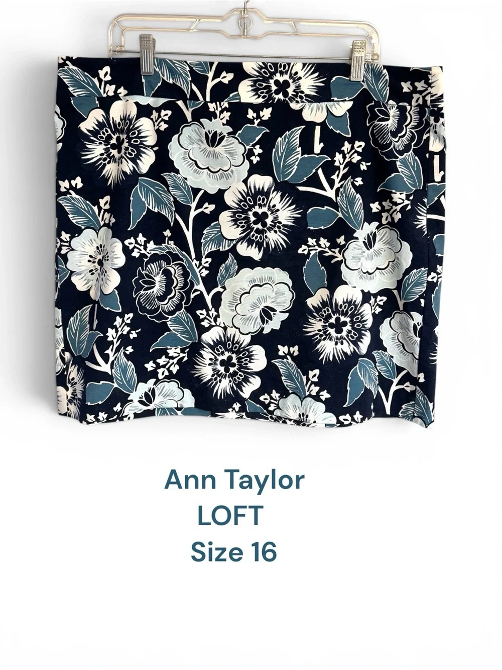 ANN TAYLOR LOFT Navy Floral Summer Skirt w/Light Blue/Cream Accents SIZE: 16  #W